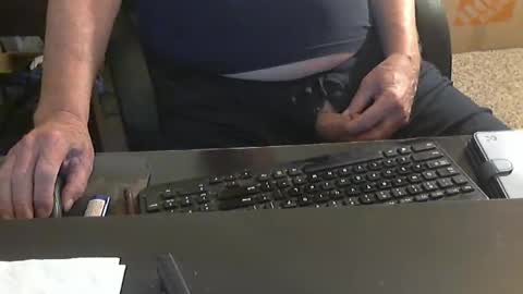 Snapshot of islandduke chatting on 12, 10, 2025 Duke online show from 12, 10, 2025