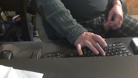 Snapshot of islandduke chatting on 1, 11, 2025 Duke online show from 1, 11, 2025