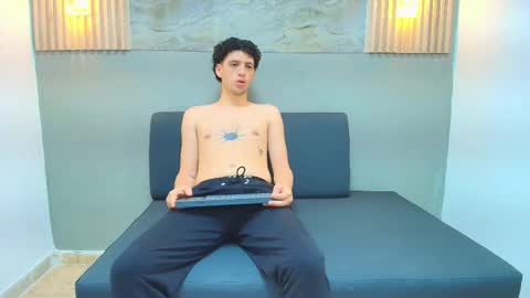 Snapshot of israel_gray chatting on 2, 10, 2025 Israel online show from 2, 10, 2025