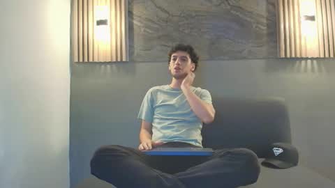 Snapshot of israel_gray chatting on 11, 10, 2025 Israel online show from 11, 10, 2025