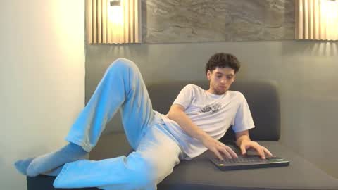 Snapshot of israel_gray chatting on 15, 10, 2025 Israel online show from 15, 10, 2025