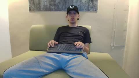 Snapshot of israel_gray chatting on 21, 10, 2025 Israel online show from 21, 10, 2025