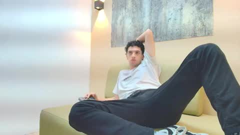 Snapshot of israel_gray chatting on 23, 10, 2025 Israel online show from 23, 10, 2025