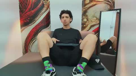 Snapshot of israel_gray chatting on 6, 11, 2025 Israel online show from 6, 11, 2025