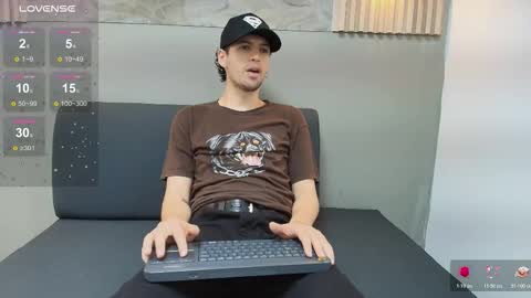 Snapshot of israel_gray chatting on 11, 11, 2025 Israel online show from 11, 11, 2025