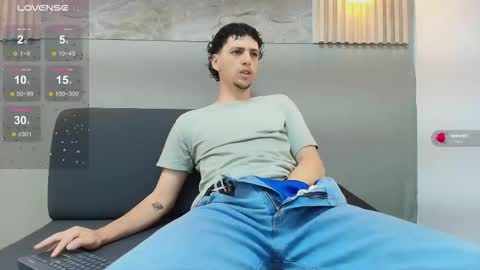 Snapshot of israel_gray chatting on 13, 11, 2025 Israel online show from 13, 11, 2025