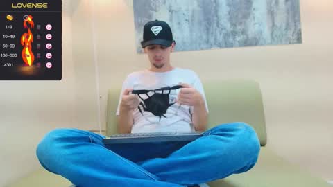 Snapshot of israel_gray chatting on 15, 11, 2025 Israel online show from 15, 11, 2025