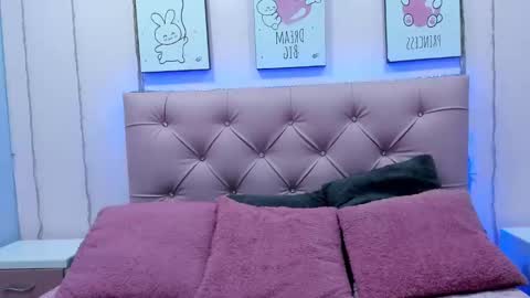 Snapshot of issaa_tyler chatting on 21, 9, 2025 Issa online show from 21, 9, 2025