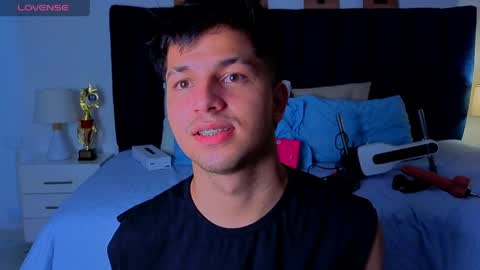 Snapshot of issac_james chatting on 11, 4, 2026 Issac online show from 11, 4, 2026