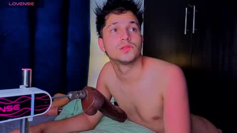 Snapshot of issac_james chatting on 14, 4, 2026 Issac online show from 14, 4, 2026