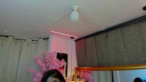 Snapshot of isseymz chatting on 24, 12, 2024 Iseey online show from 24, 12, 2024