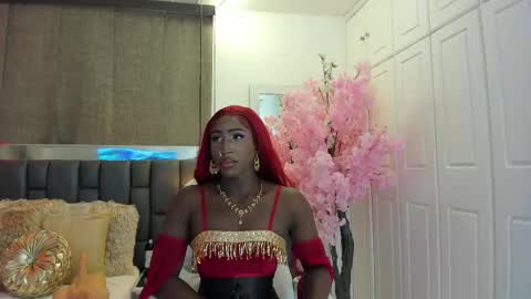 Snapshot of isseymz chatting on 18, 2, 2025 Iseey online show from 18, 2, 2025