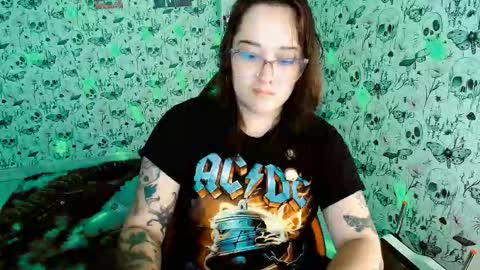 Yiz online show from 3, 3, 2026