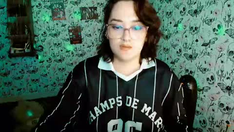 Yiz online show from 15, 5, 2026