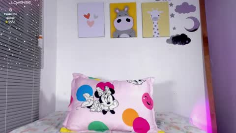 Snapshot of itahisa_cute chatting on 11, 2, 2025 itahisa online show from 11, 2, 2025