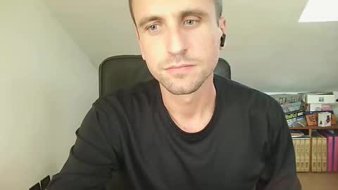 Snapshot of italiano116116 chatting on 13, 10, 2025 italiano116116 online show from 13, 10, 2025