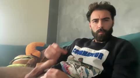 Snapshot of italianstallion_race chatting on 31, 10, 2025 italianstallion_race online show from 31, 10, 2025