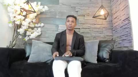 Snapshot of italomoore chatting on 4, 10, 2025 Italo Moore online show from 4, 10, 2025