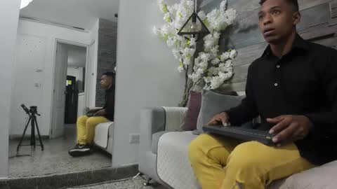 Snapshot of italomoore chatting on 18, 10, 2025 Italo Moore online show from 18, 10, 2025