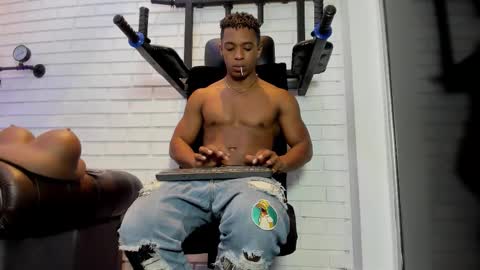 Snapshot of italomoore chatting on 26, 10, 2025 Italo Moore online show from 26, 10, 2025