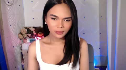 Snapshot of itgirl_cathy chatting on 23, 2, 2025 CathCathy online show from 23, 2, 2025