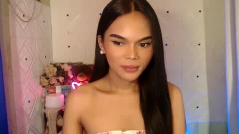 Snapshot of itgirl_cathy chatting on 27, 2, 2025 CathCathy online show from 27, 2, 2025