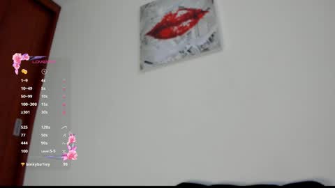 Snapshot of its__angelica_ chatting on 30, 10, 2025 Angelica online show from 30, 10, 2025