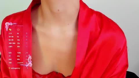 Snapshot of its__angelica_ chatting on 17, 11, 2025 Angelica online show from 17, 11, 2025