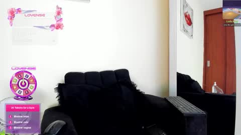 Snapshot of its__angelica_ chatting on 29, 11, 2025 Angelica online show from 29, 11, 2025