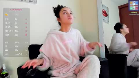 Snapshot of its__angelica_ chatting on 12, 1, 2026 Angelica online show from 12, 1, 2026