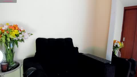 Snapshot of its__angelica_ chatting on 17, 4, 2026 Angelica online show from 17, 4, 2026