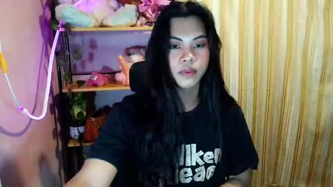 its_chloe20 online show from 10, 6, 2026