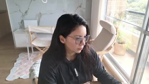 Jessi online show from 11, 5, 2026