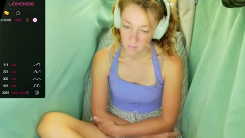 Lily online show from 30, 4, 2026