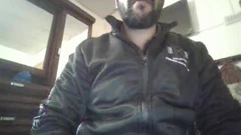 Snapshot of its_me_2323 chatting on 14, 2, 2025 its_me_2323 online show from 14, 2, 2025