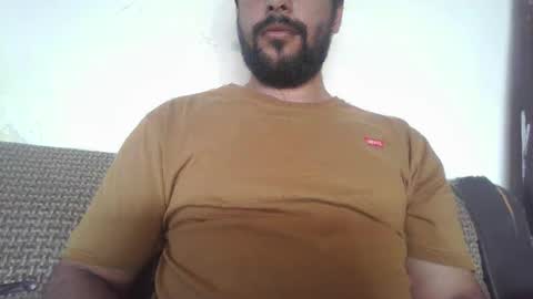 Snapshot of its_me_2323 chatting on 17, 10, 2025 its_me_2323 online show from 17, 10, 2025