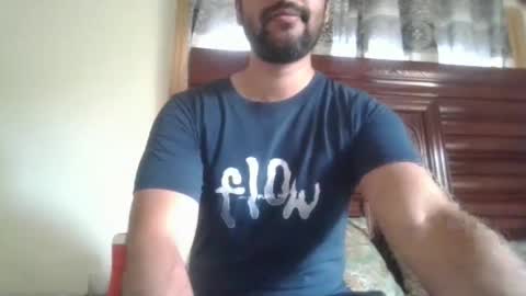 its_me_2323 online show from 17, 4, 2026