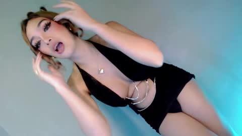 Pixie online show from 15, 2, 2025