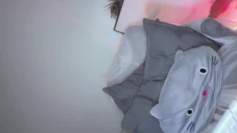 Snapshot of its_me_kelly chatting on 25, 5, 2026 KellyPuth online show from 25, 5, 2026