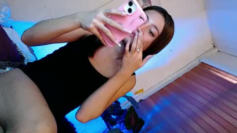 its_me_luna1111 online show from 7, 7, 2026