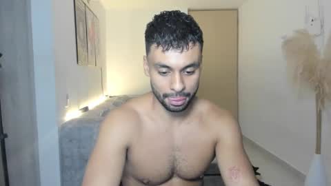 Snapshot of itsgeo1111 chatting on 17, 10, 2025 CALL ME GEO online show from 17, 10, 2025