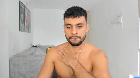 Snapshot of itsgeo1111 chatting on 20, 10, 2025 CALL ME GEO online show from 20, 10, 2025