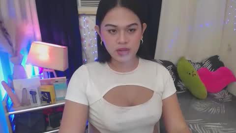 Snapshot of itsme_jazzy chatting on 22, 12, 2025 JAZ online show from 22, 12, 2025