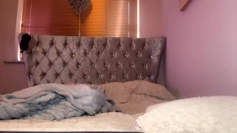 Snapshot of itsmelolax chatting on 23, 12, 2024 Lola online show from 23, 12, 2024