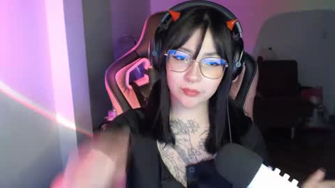 Mishelle online show from 12, 10, 2025