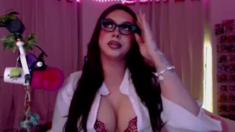 Nicki Foxx online show from 9, 1, 2026