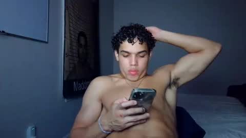 Snapshot of itstarzan chatting on 27, 10, 2025 TARZAN online show from 27, 10, 2025