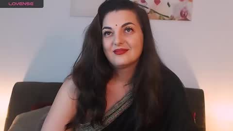 Melissa Khaan online show from 7, 12, 2024