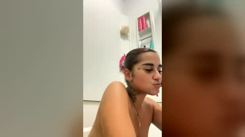 Snapshot of ittyej chatting on 2, 7, 2026 ittyej online show from 2, 7, 2026