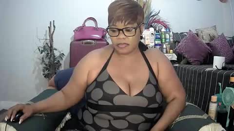 Snapshot of itumeleng74 chatting on 21, 1, 2025 itumeleng74 online show from 21, 1, 2025